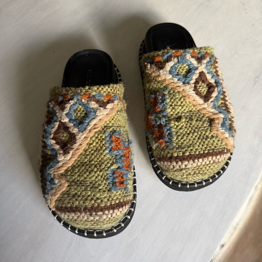FREE PEOPLE • Magic carpet mules slides - botanical combo - size 6 - Picture 4 of 10